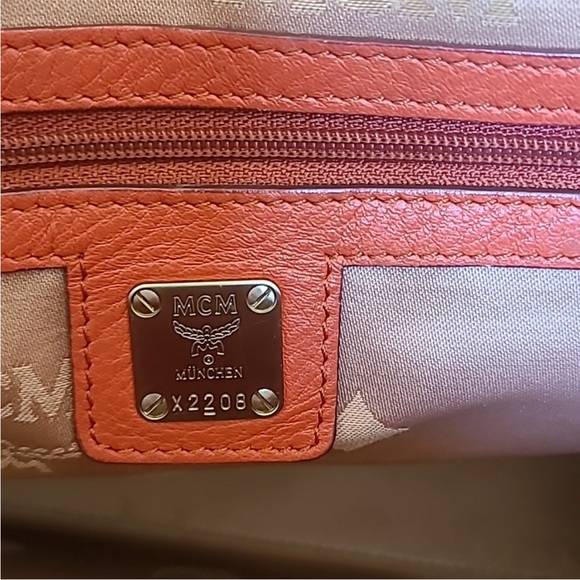 MCM satchel/shoulder bag. - Picture 7 of 11